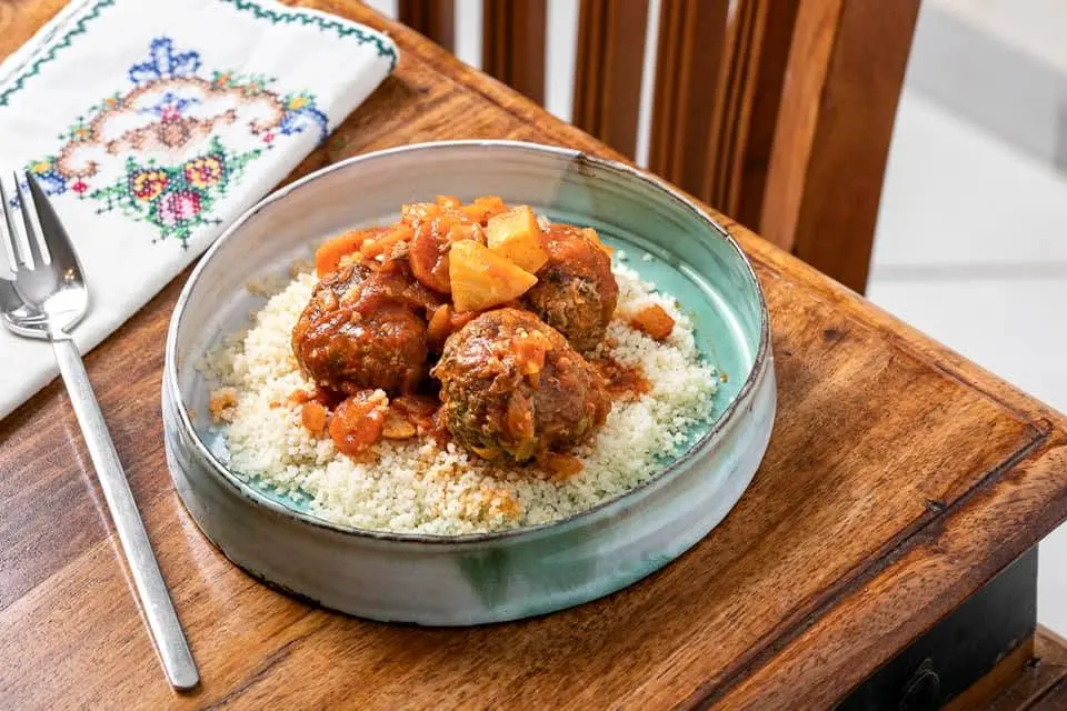 קציצות ברוטב משלוח להיוגב